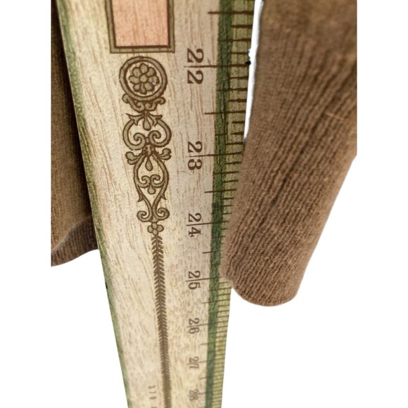 Quince 100% Cashmere Sweater Size Medium Carmel V-Neck Soft Pullover Career - Picture 6 of 12